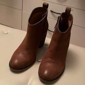BP Wooden Block Heeled Brown Booties